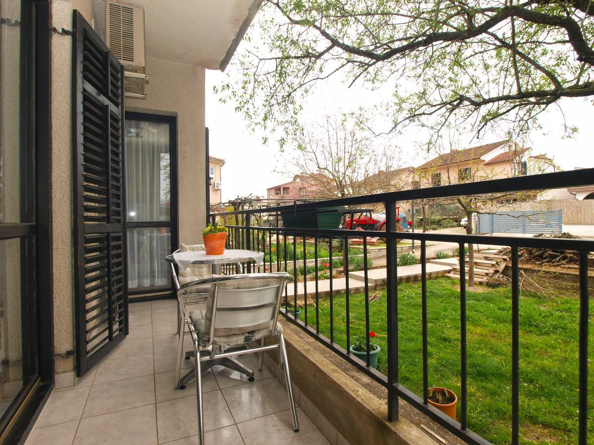 Apartment Dean 1595 Fažana Exteriör bild